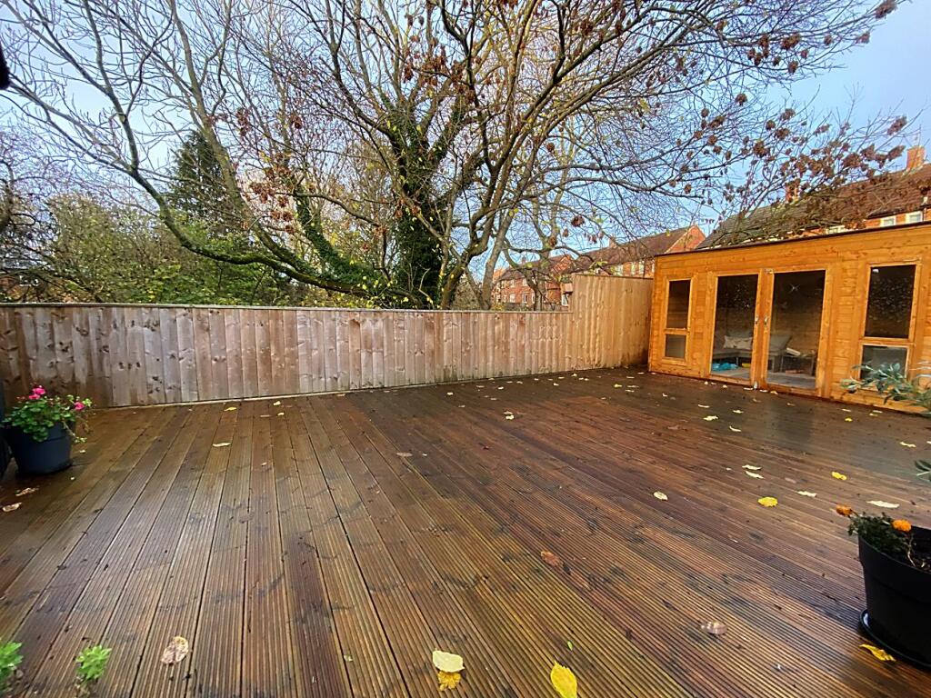 External, Garage &amp; Parking