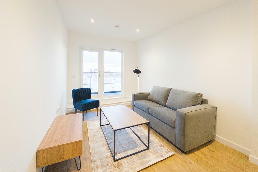 glm-lincolnhouse81-1-livingroom-5.jpg