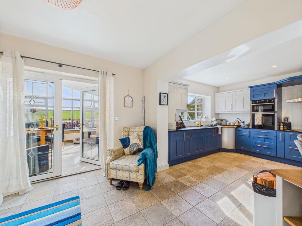 Kitchen Diner Snug