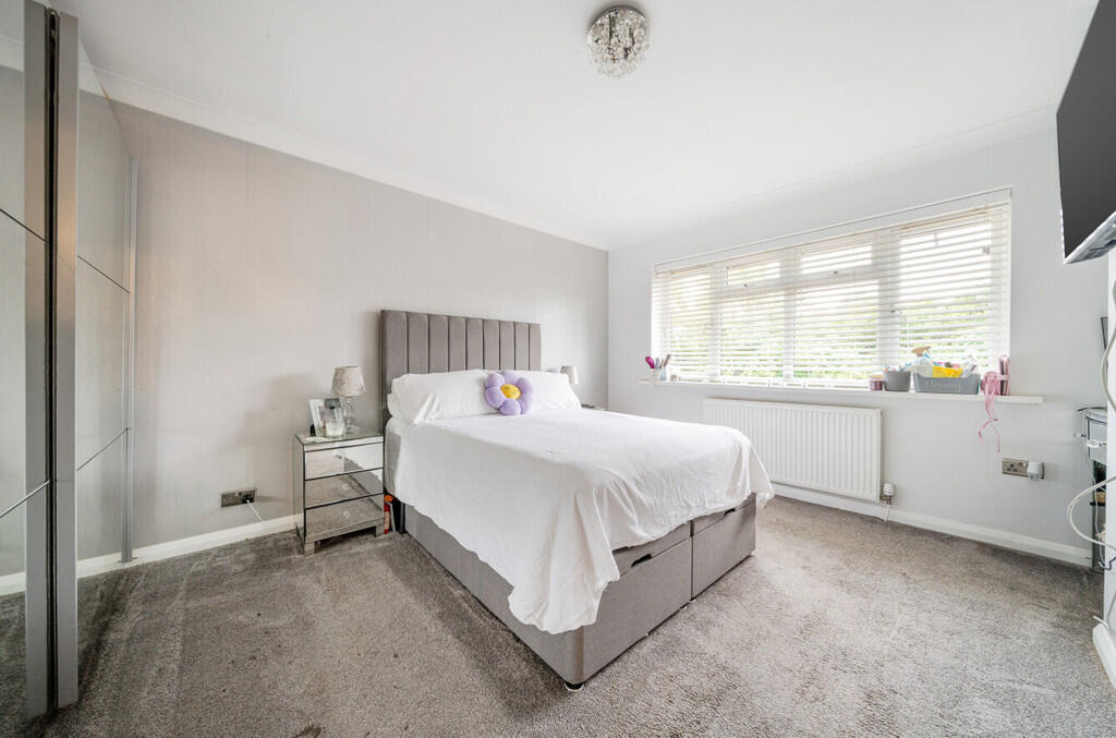bedroom2