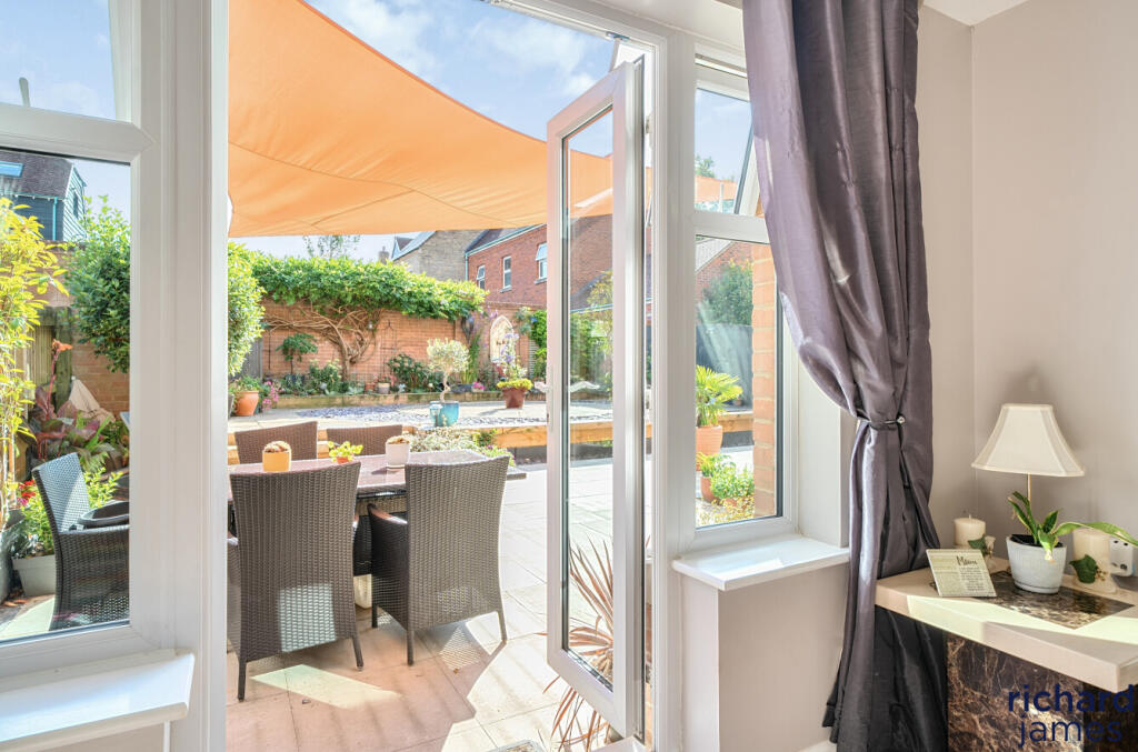 4ee06f5b4cd548eeb87d8d7f486fa6c5