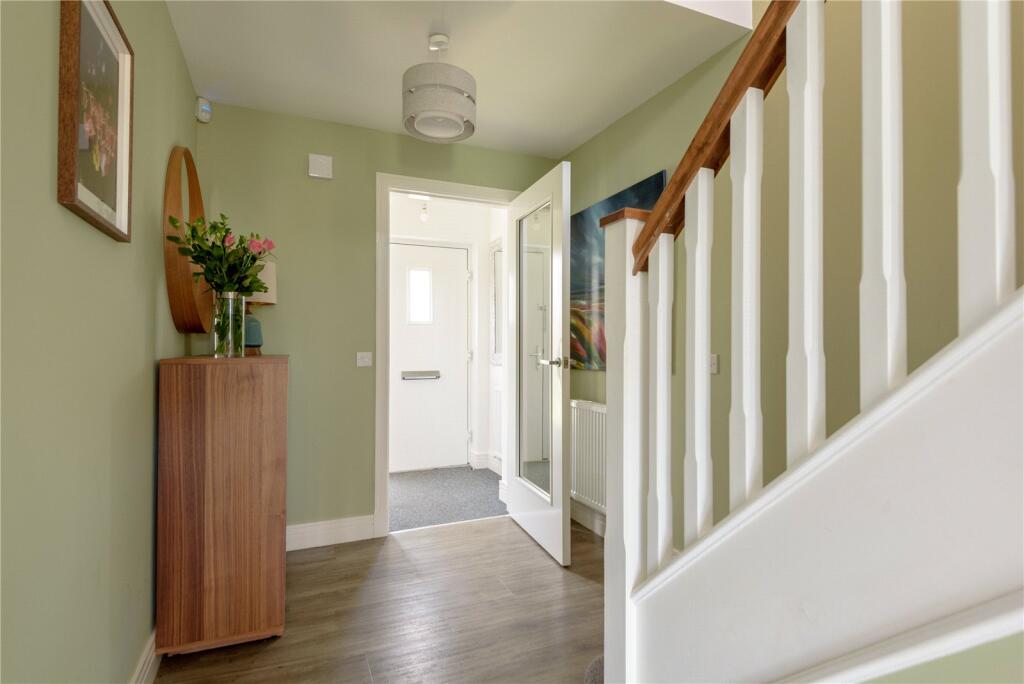 Buchanan Avenue 32