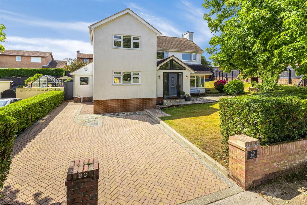 A02 - 20 Oxlea Close Torquay - 250714.jpg