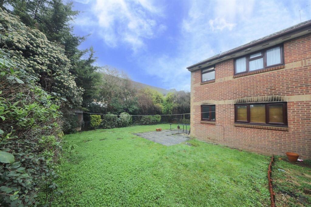 Hawthorne Crescent, West Drayton