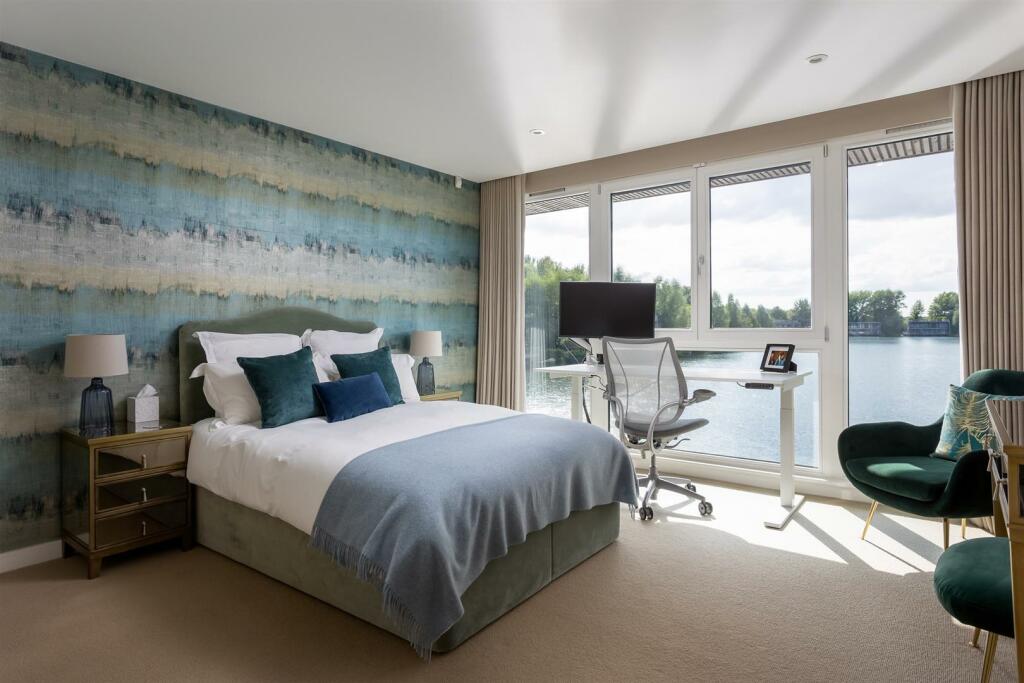 42 - 19 Longcross Causeway - GL7 3DT - Web.jpg