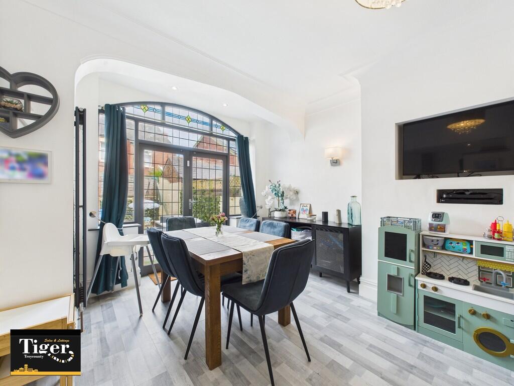 CAM03440G0-PR0359...