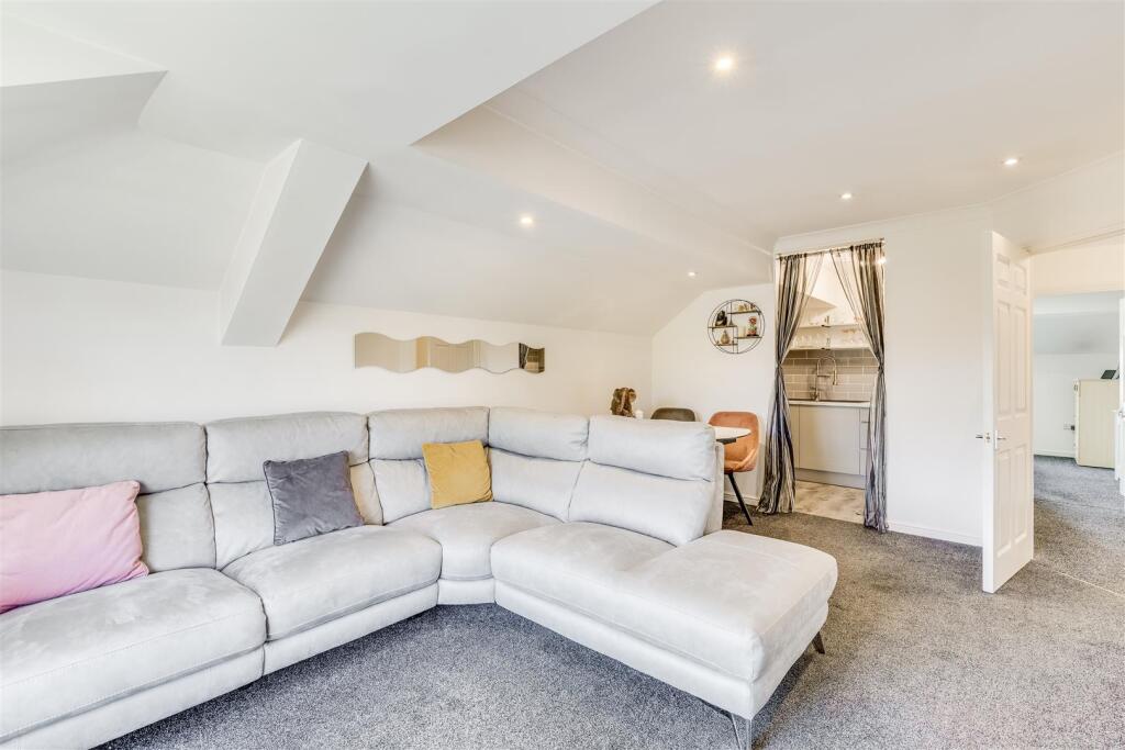 Beaumont House 32-8.jpg