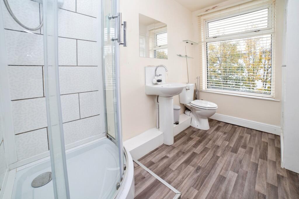 Shower Room FF