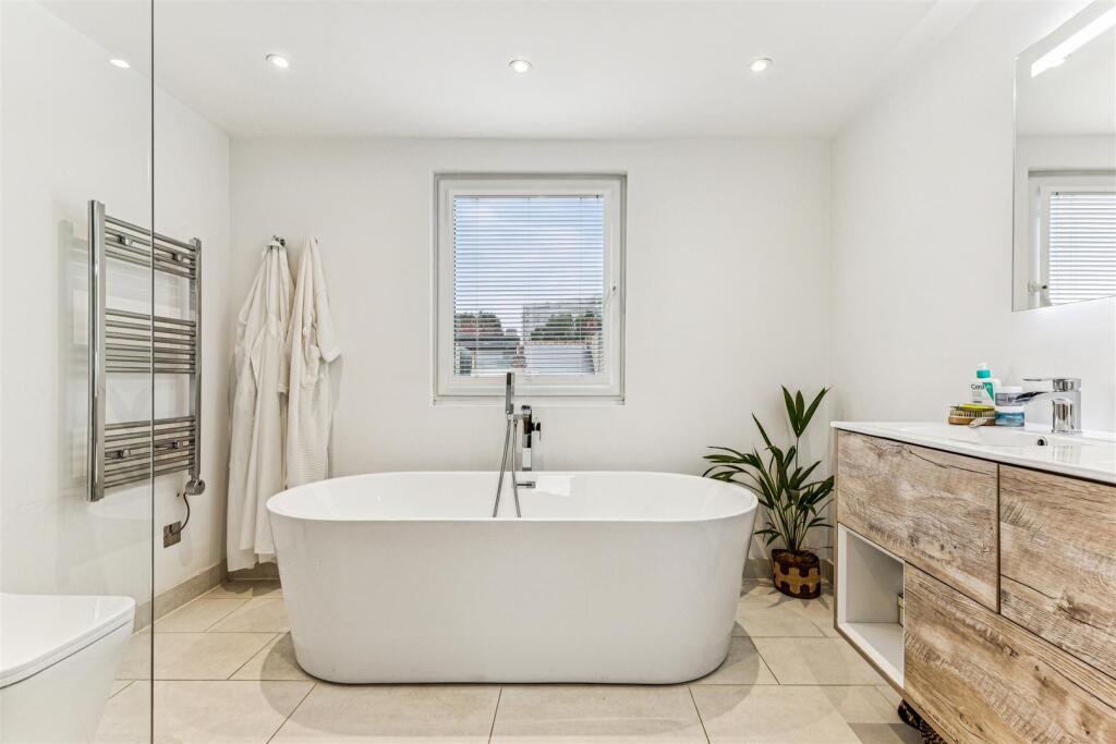 Kingswood Road, W4 - FOR SALE