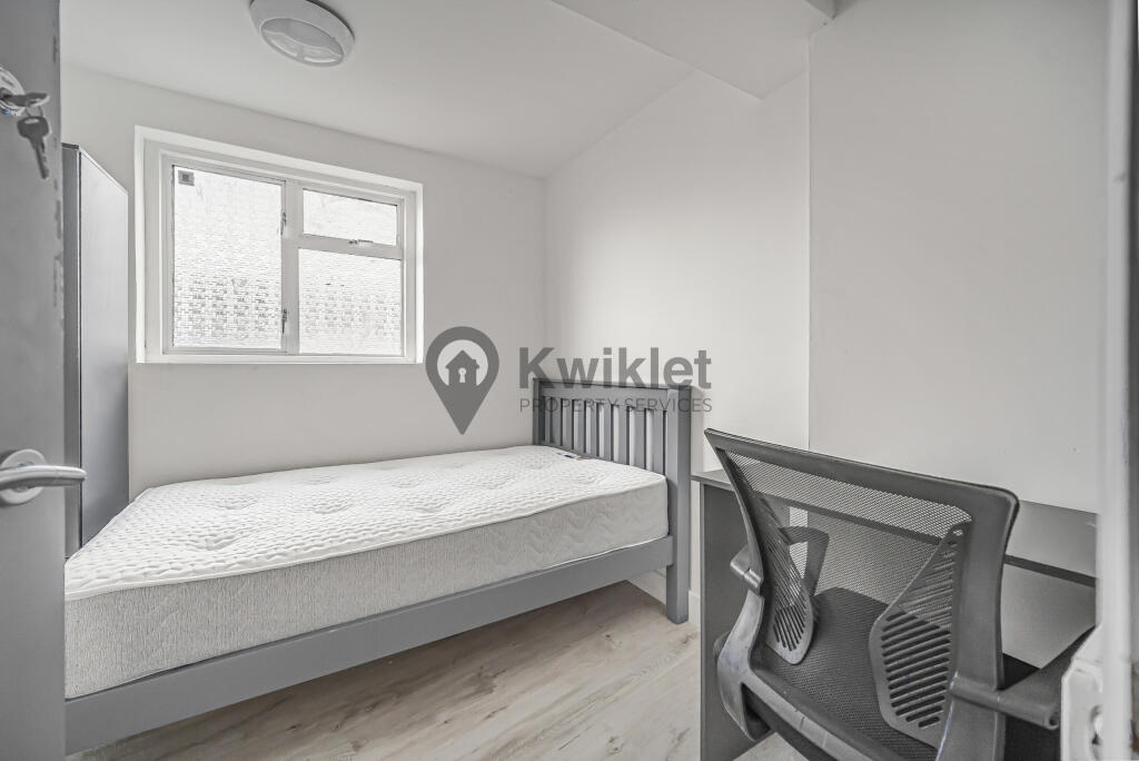 eZy Watermark_13-09-2025_07-28-46-3160pm.jpeg