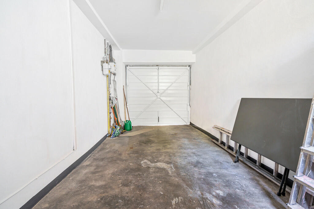 Integral Garage