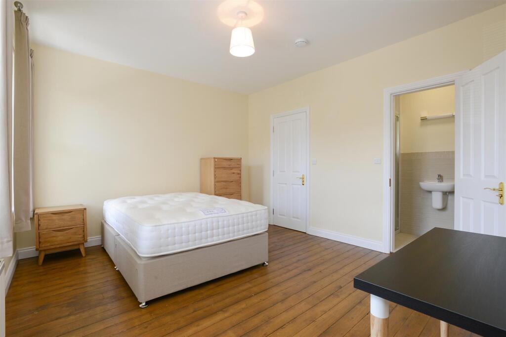 180harringtondrive-14.jpg