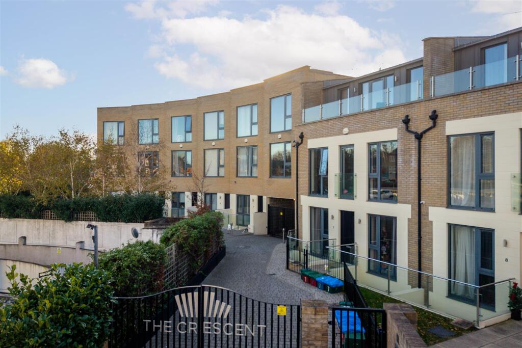 Gunnersbury Mews-1.jpg