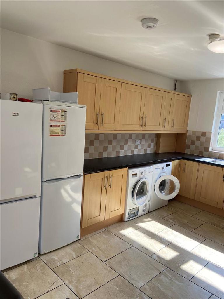 Kitchen 1.1.JPG
