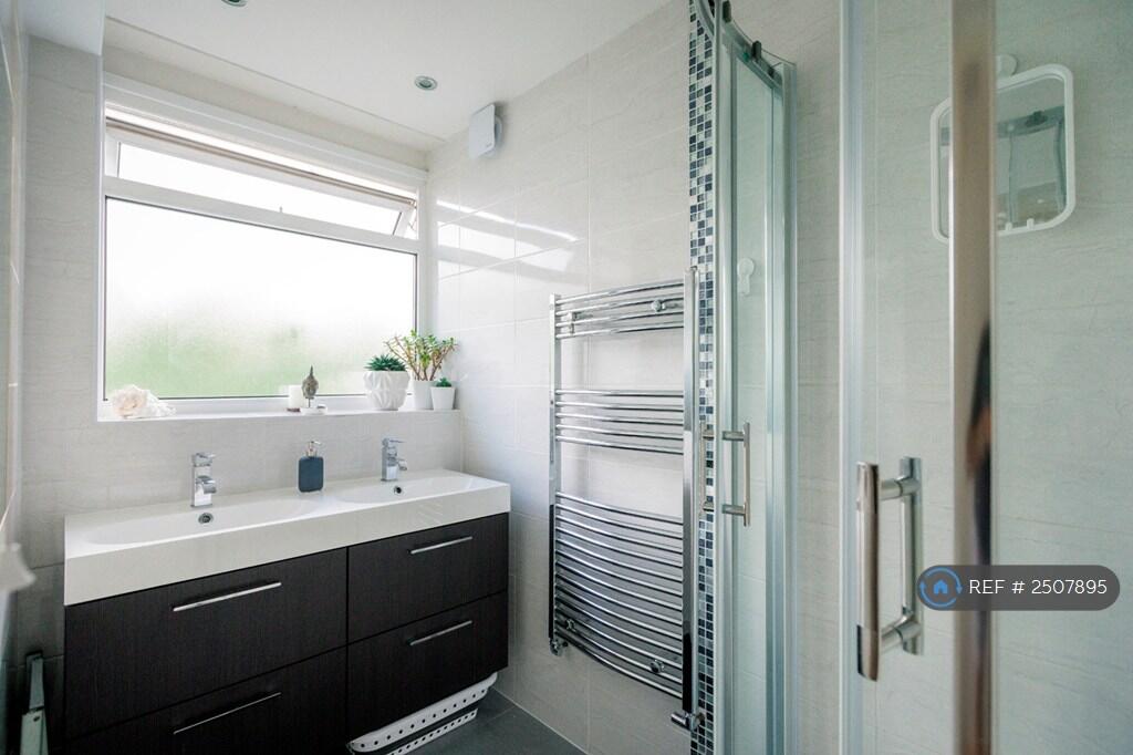 Modern Bathroom