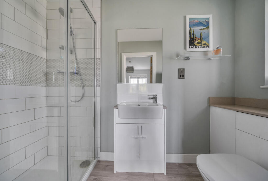 1356421-6-68d16b1...