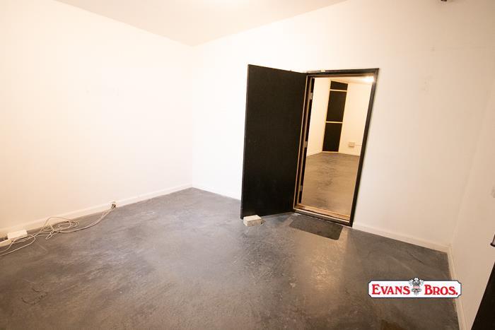 ROOM 2