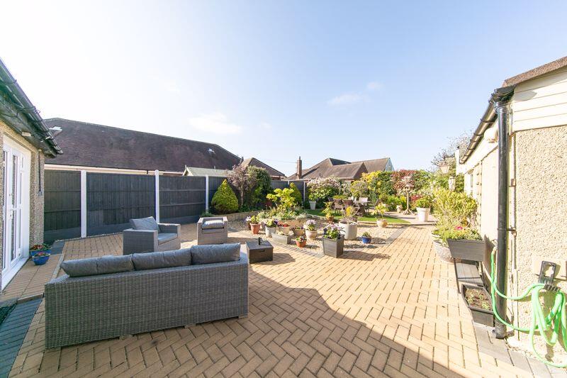 Immaculately presented private garden