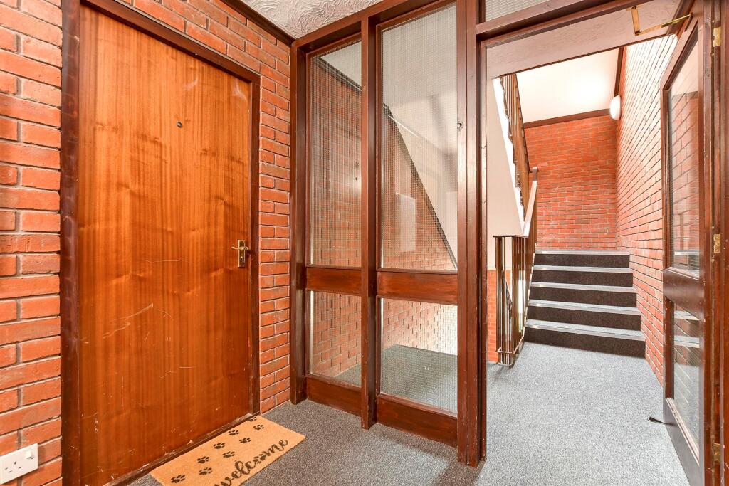 External Lifestyle Photograph