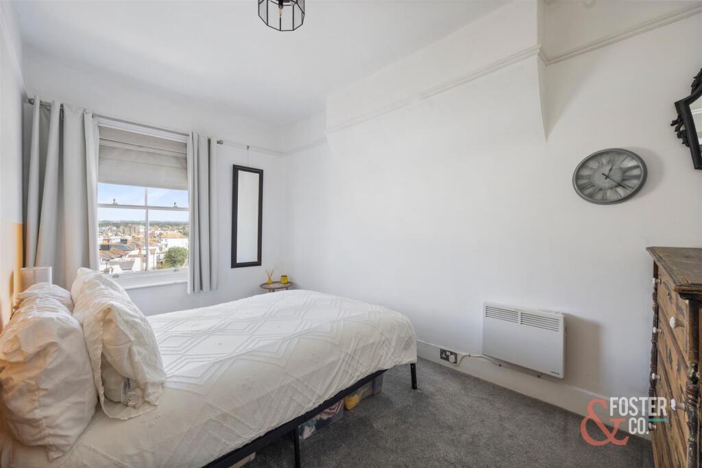 St Catherines Terrace, 13 Flat 4-001.JPG