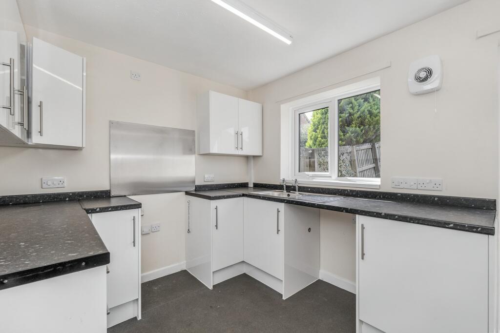 9 Sevenoaks Drive, Great Lever, Bolton, Greater Manchester, BL3 3ED