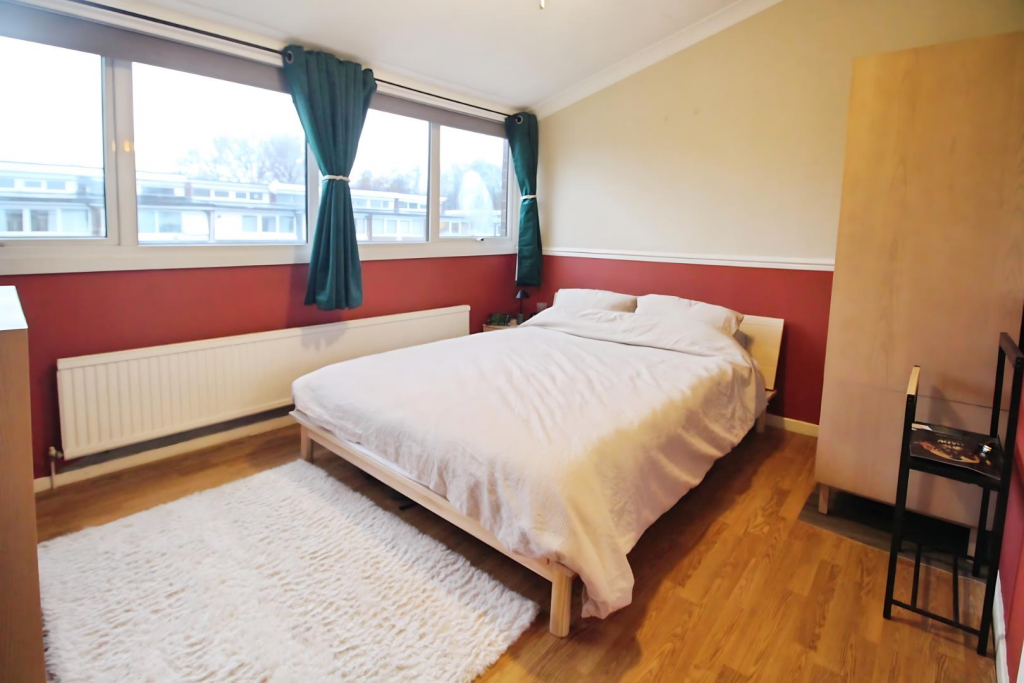 Master Bedroom 2.png