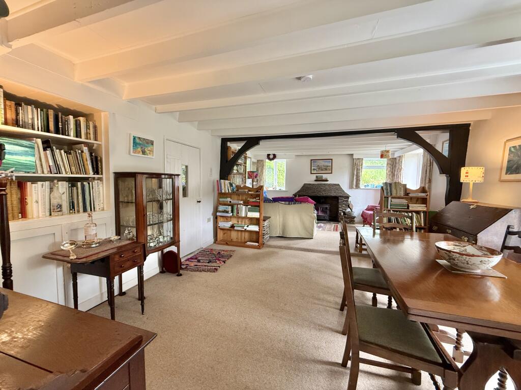 Coy Sitting/Dining Room