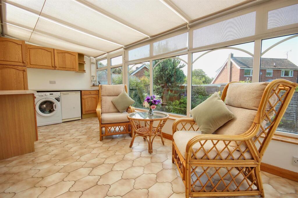 SUN ROOM