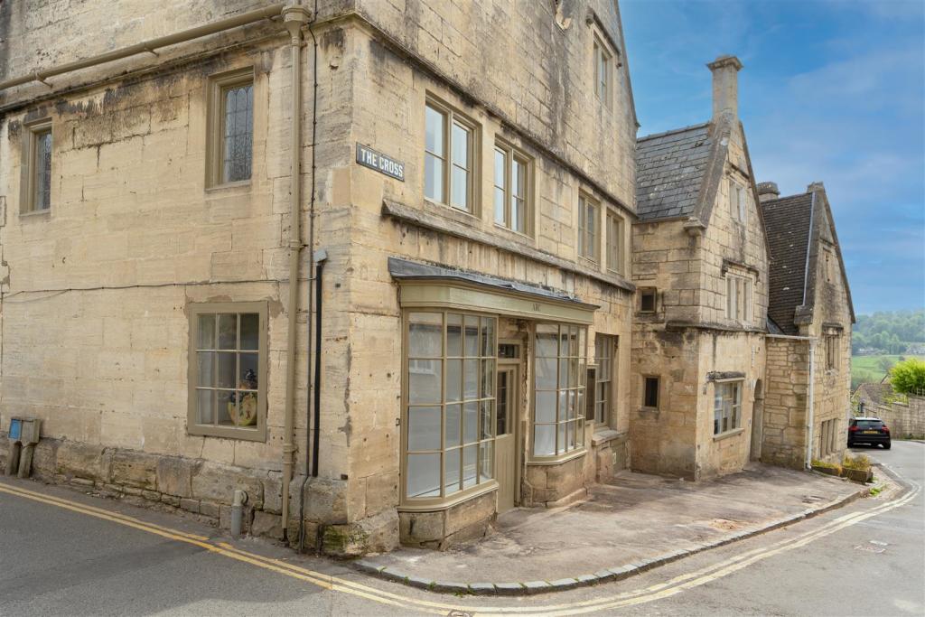 Painswick House-4.jpg
