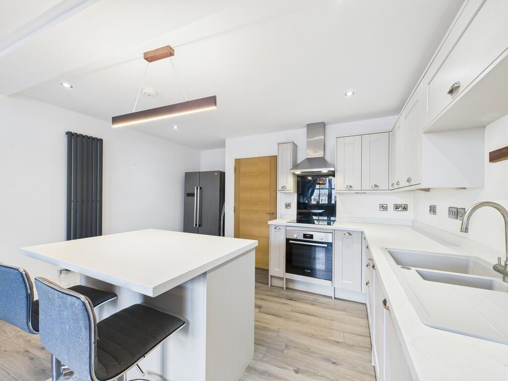 CAM01835G0-PR0349...