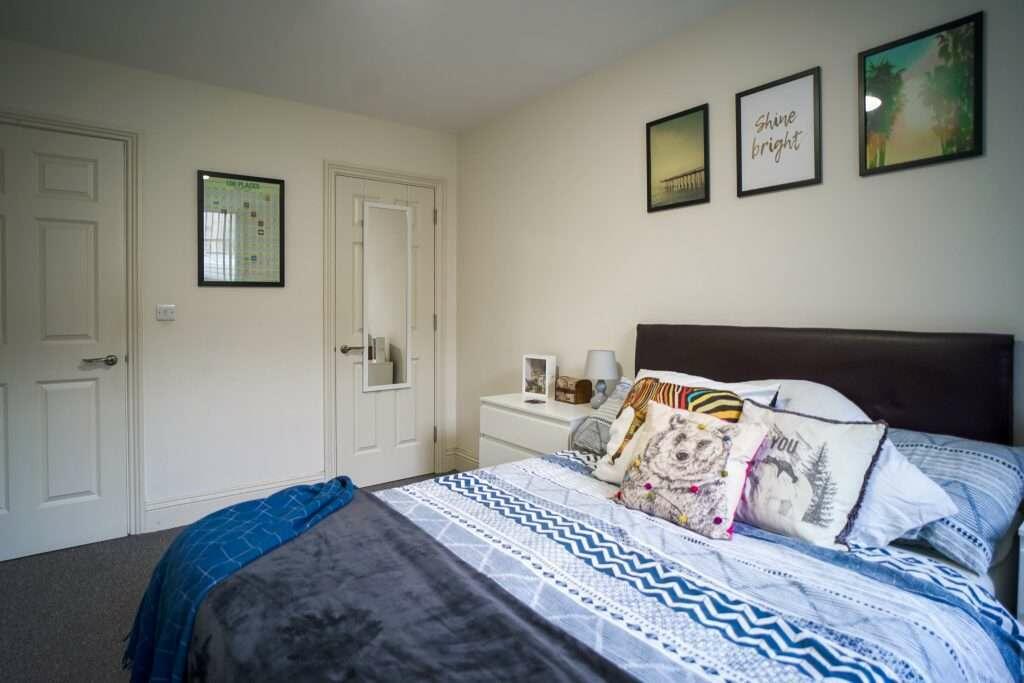 Flat_2_St_James_Row