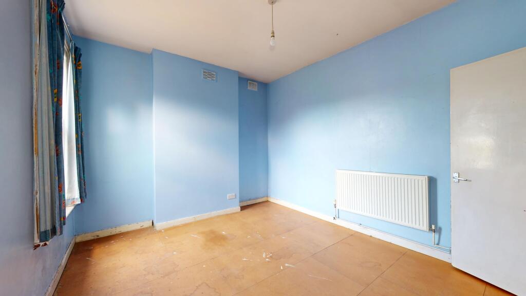 First Floor Flat, 8 Wycliffe Road, Wimbledon, London, SW19 1ER