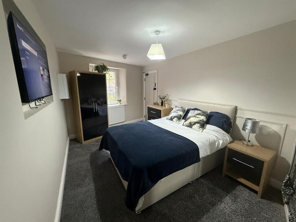 room 2 notts 3.jpeg
