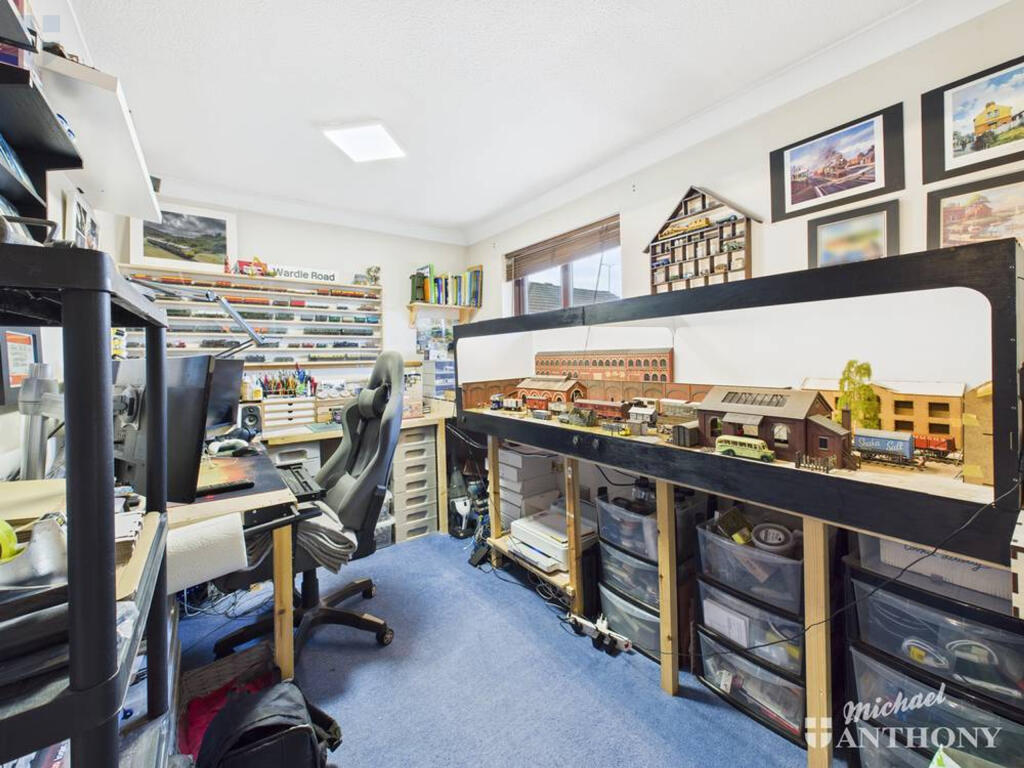 CAM03852G0-PR0475-STILL005-thumbnail-h750-70