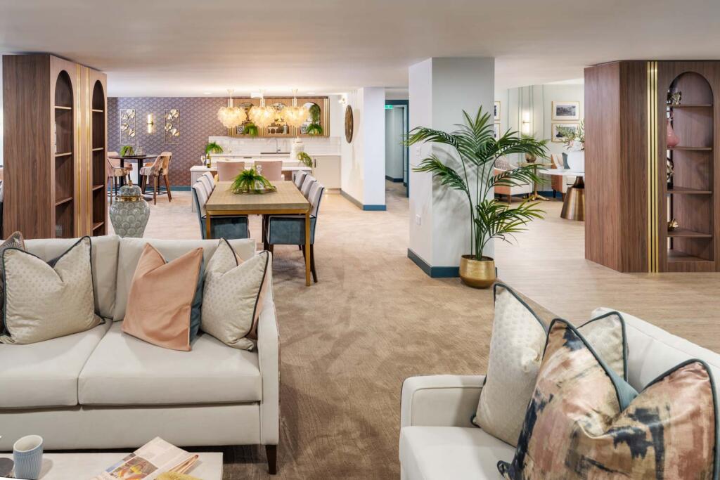 Homeowners Lounge 