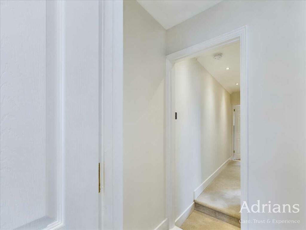 SECOND FLOOR LANDING