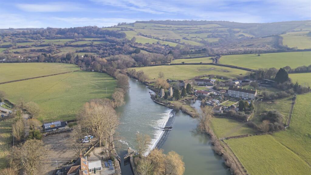 Drone Image - Surrounding Location.jpg