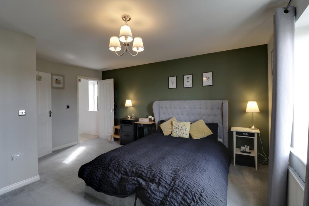 Bed 1 b