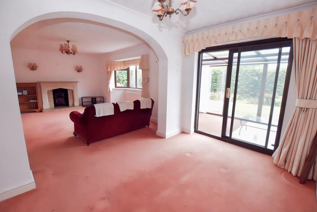 Dining Lounge 1