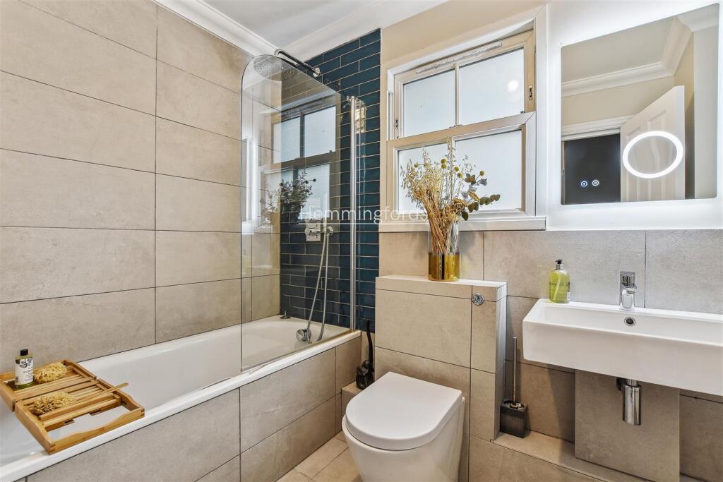 01-0bd4b2f8-5f18-41e1-b0d0-263f4f33a03eGCHMF - Fla