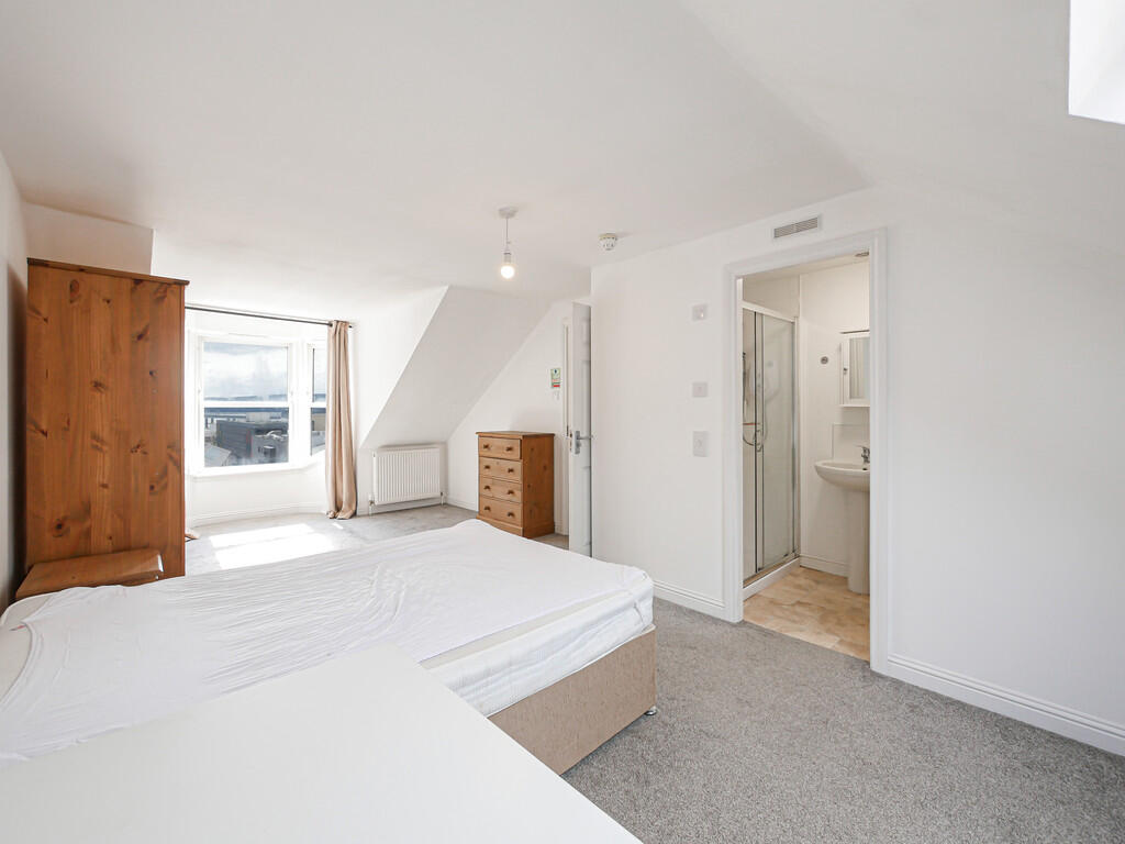 Bedroom 1-1