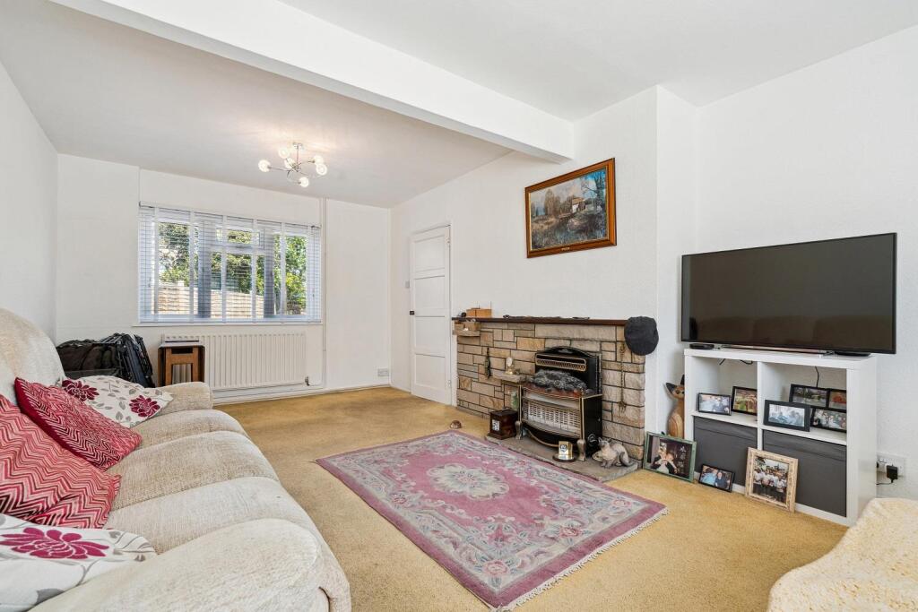 10 Watson Close, Colliers Wood, SW19 reception 3.j