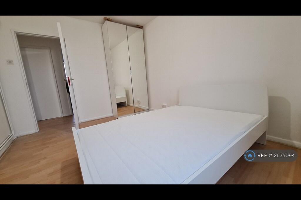 Double Bedroom