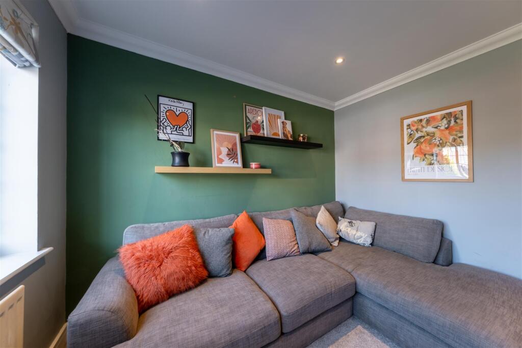 23 Waystead Close-022.jpg