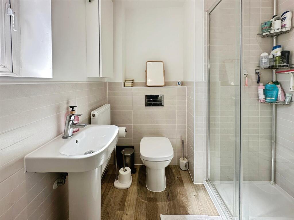 adf4f103--4BD2-B24B-2B9A4EC87AC6-15878-000005765CD