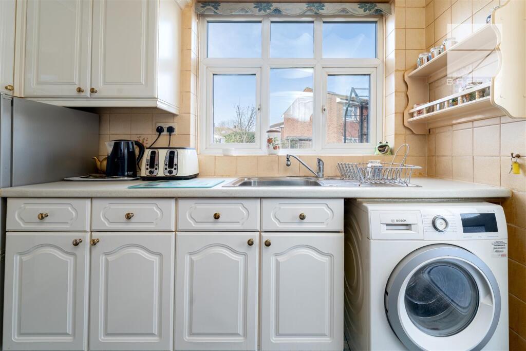 14 Valance Avenue_0019.jpg