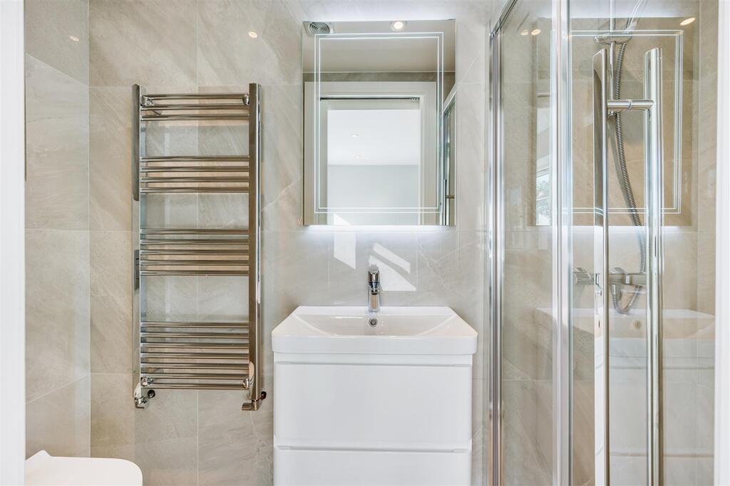 87 Brassie Avenue-19.jpg