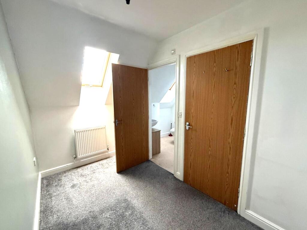 Bed 4 - second floor