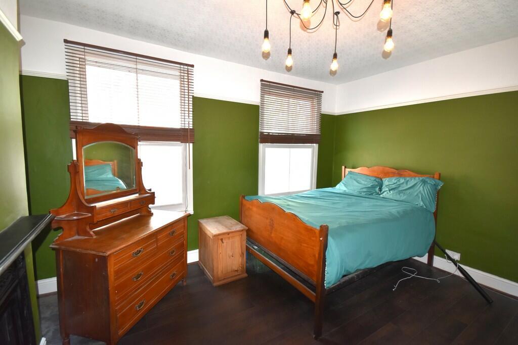 bedroom 1 v1