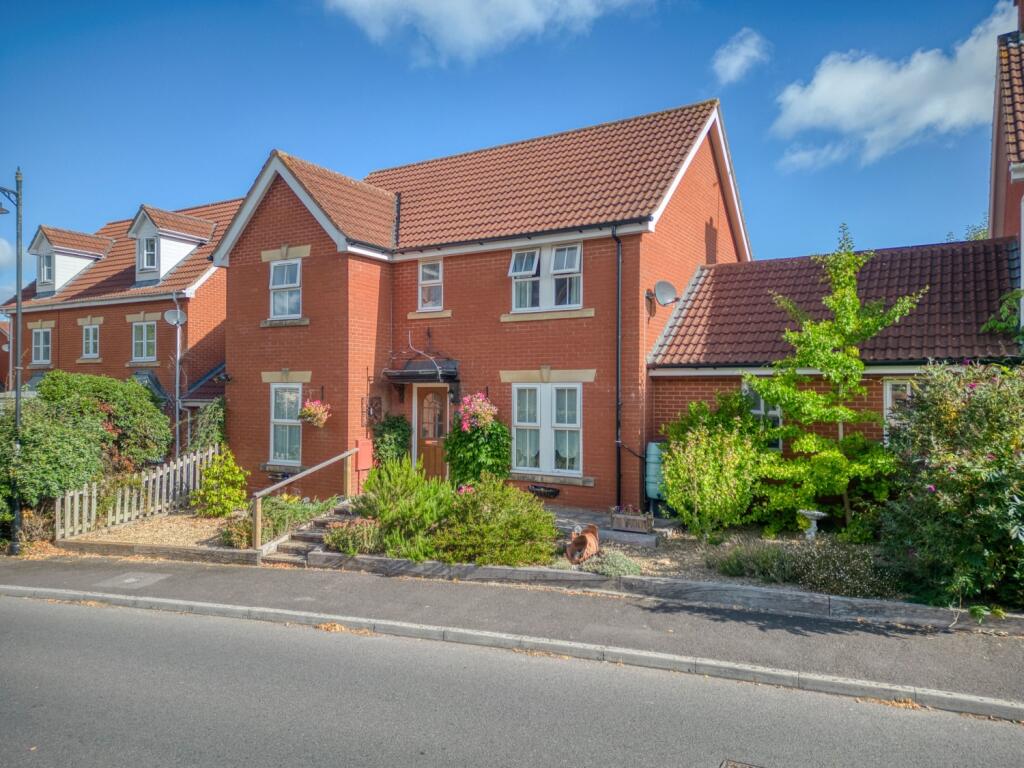 Ewemove Taunton - Graham Way (7)